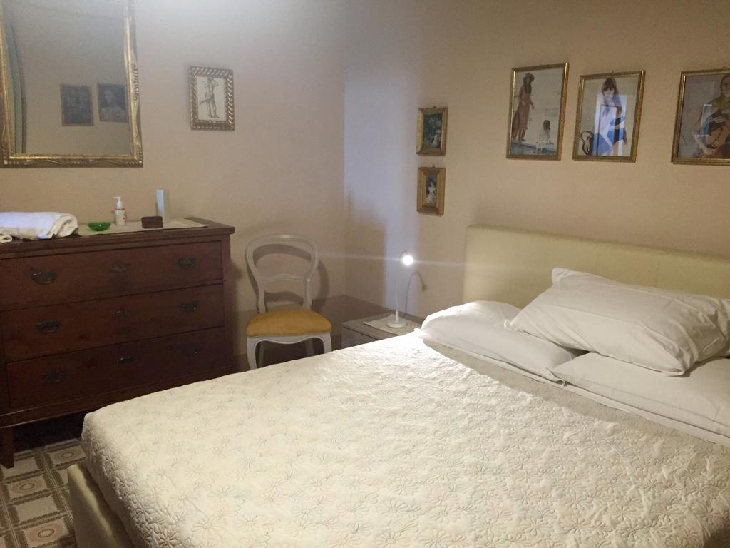 Appartamenti Belvedere Cortona Zimmer foto